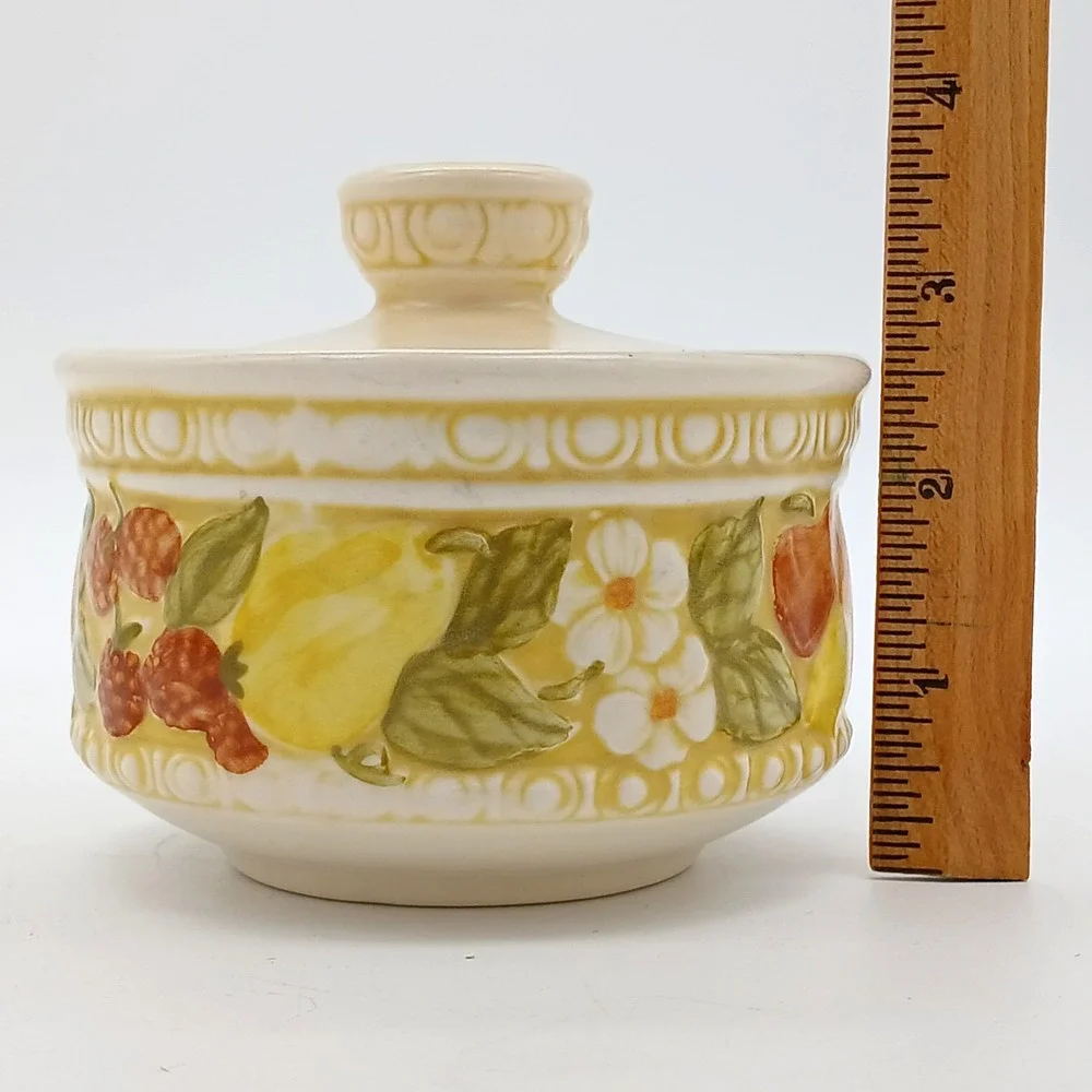 Vintage Metlox Poppytrail Della Robbia Sugar Bowl Creamer Set Vernonware